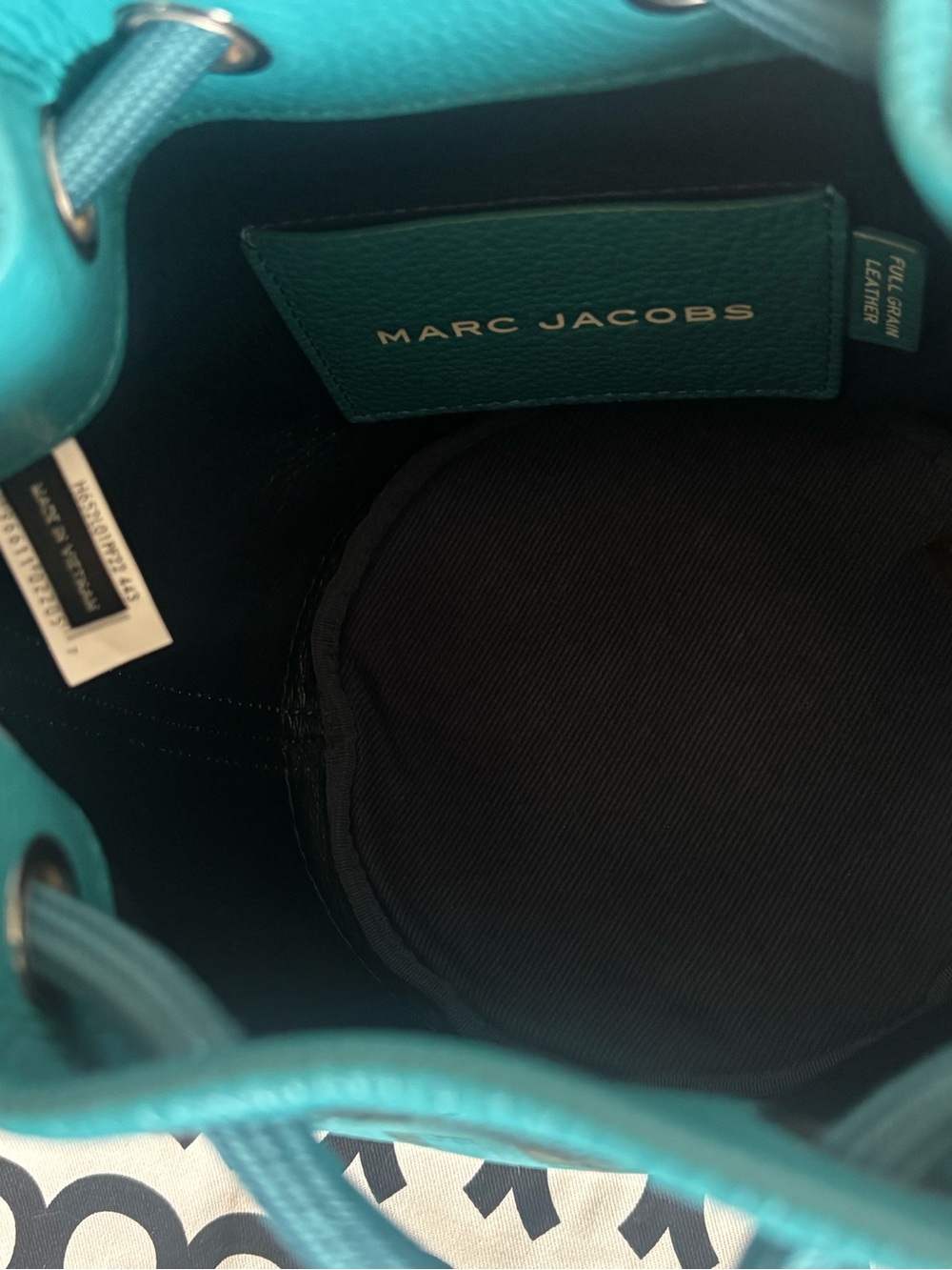 Marc Jacobs The Bucket Small Leather Drawstring Handbag in Teal - Picture 13 of 15